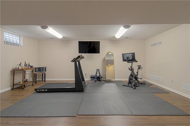 5319 W 132nd Terrace, Leawood, KS 66209