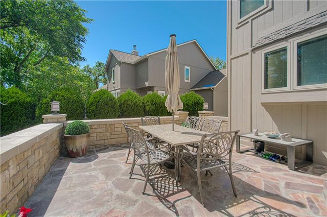5319 W 132nd Terrace, Leawood, KS 66209