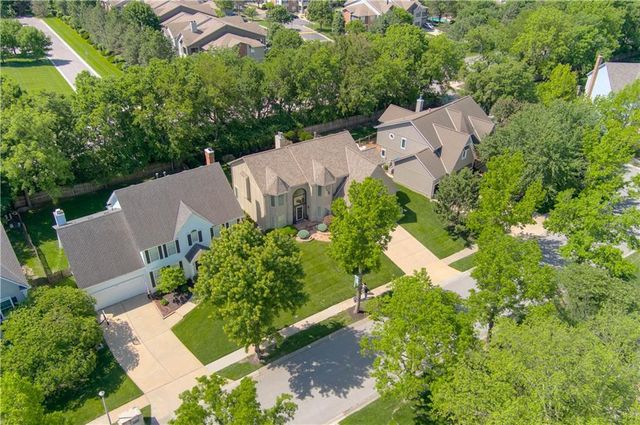 5319 W 132nd Terrace, Leawood, KS 66209