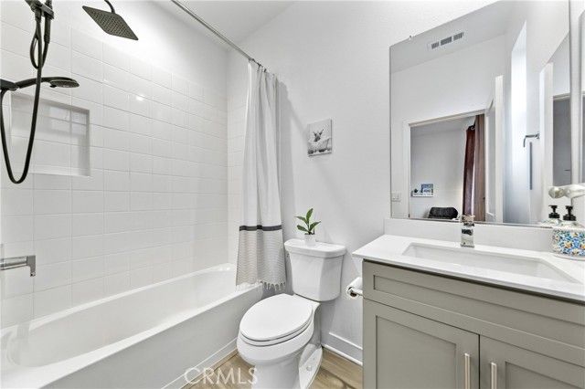 2560 Valentina Way 2, Commerce, CA 90040