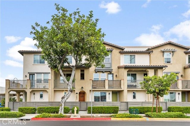 2560 Valentina Way 2, Commerce, CA 90040