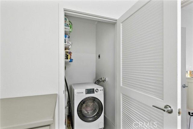 2560 Valentina Way 2, Commerce, CA 90040