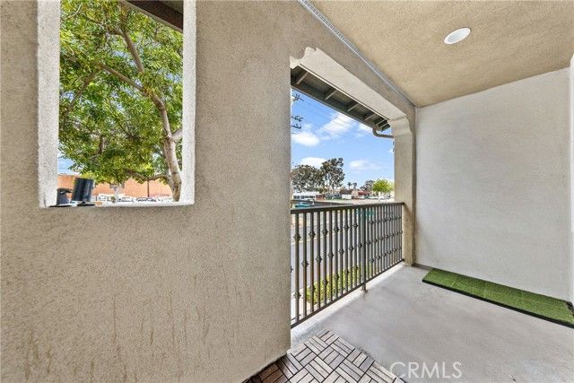 2560 Valentina Way 2, Commerce, CA 90040