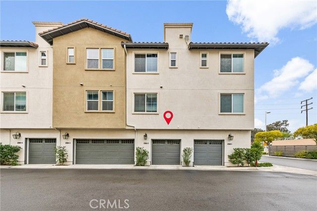 2560 Valentina Way 2, Commerce, CA 90040