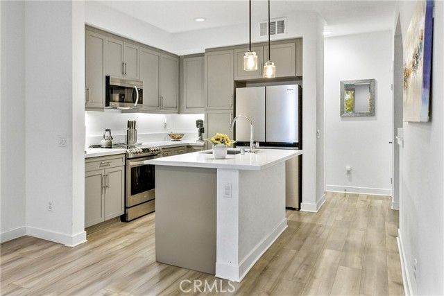 2560 Valentina Way 2, Commerce, CA 90040