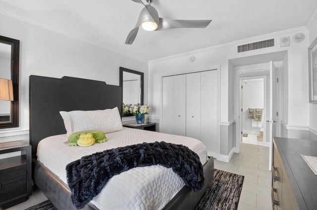 555 SE 6th Avenue 9g, Delray Beach, FL 33483