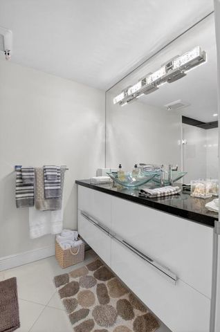 555 SE 6th Avenue 9g, Delray Beach, FL 33483