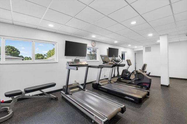 555 SE 6th Avenue 9g, Delray Beach, FL 33483