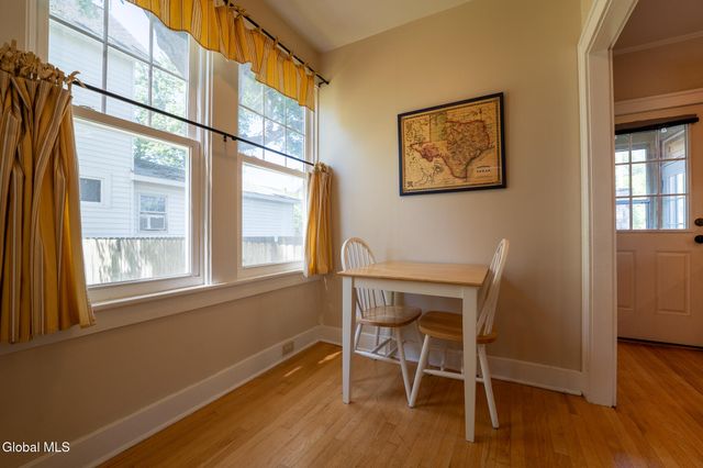 49 Glendale Avenue, Albany, NY 12208