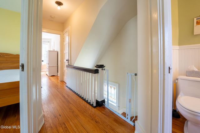49 Glendale Avenue, Albany, NY 12208