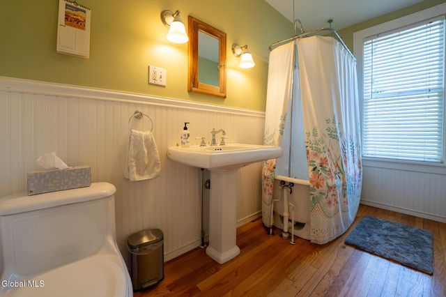 49 Glendale Avenue, Albany, NY 12208