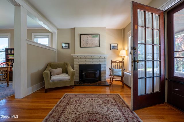 49 Glendale Avenue, Albany, NY 12208