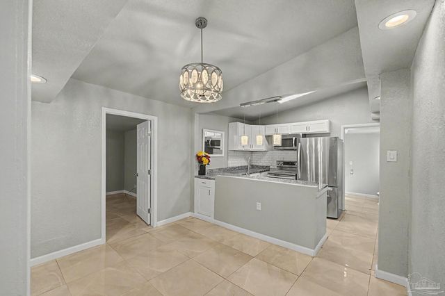 8625 Stockdale Ave, Pensacola, FL 32514