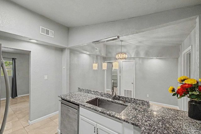 8625 Stockdale Ave, Pensacola, FL 32514