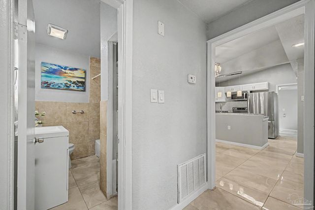 8625 Stockdale Ave, Pensacola, FL 32514