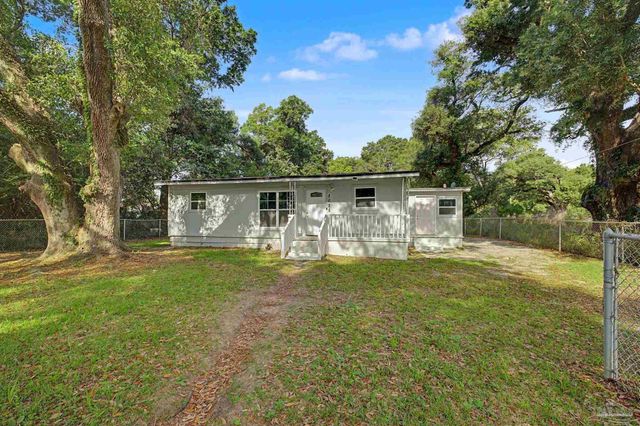 8625 Stockdale Ave, Pensacola, FL 32514