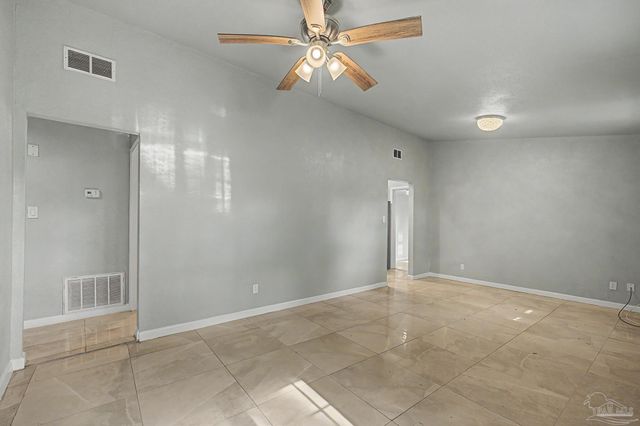 8625 Stockdale Ave, Pensacola, FL 32514