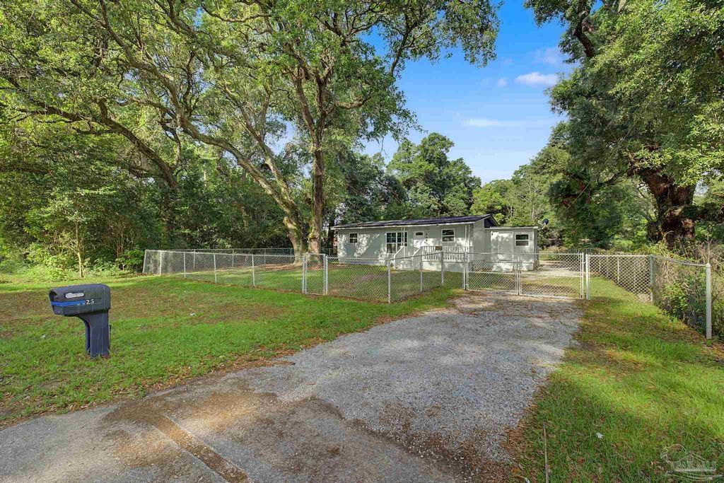 8625 Stockdale Ave, Pensacola, FL 32514