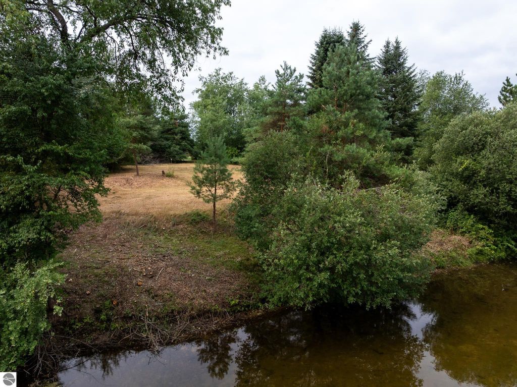 Image 34 of property listing at 1009 Cantabrian Drive, Weidman, MI 48893