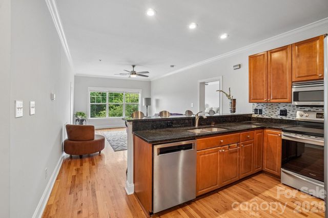 175 S Lexington Avenue 303, Asheville, NC 28801