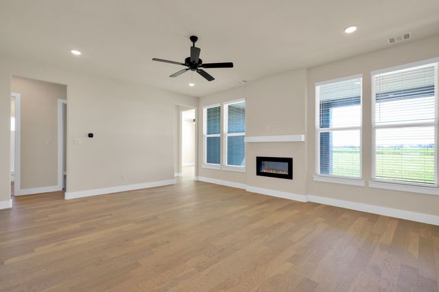 1651 Blackfoot Parkway, Waxahachie, TX 75165