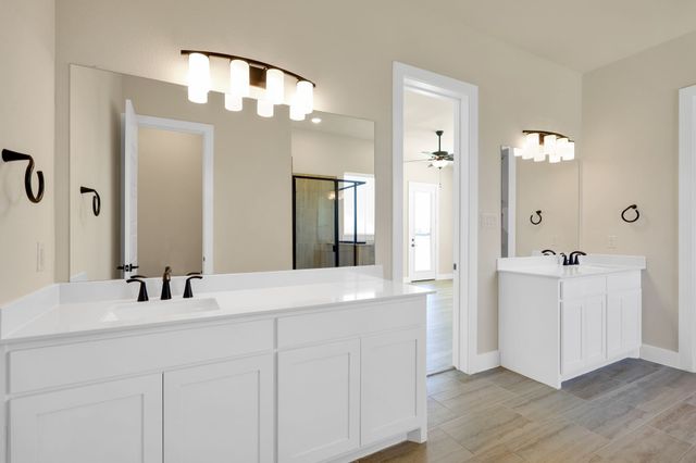 1651 Blackfoot Parkway, Waxahachie, TX 75165