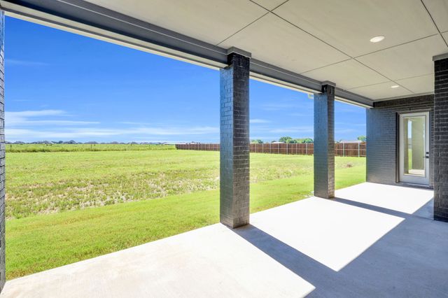 1651 Blackfoot Parkway, Waxahachie, TX 75165