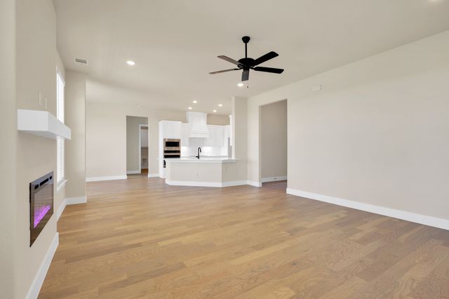 1651 Blackfoot Parkway, Waxahachie, TX 75165