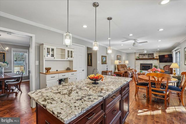 15432 SKYLINE DR, Dumfries, VA 22025