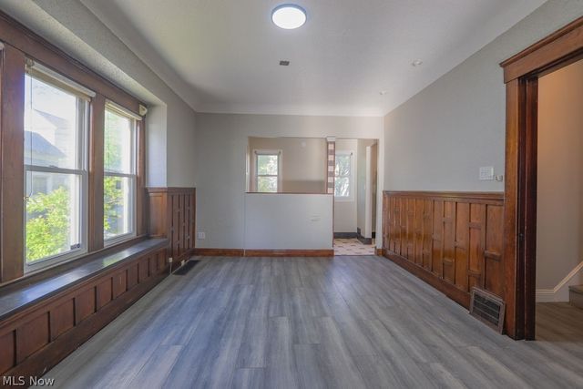 1337 E 84th Street, Cleveland, OH 44103