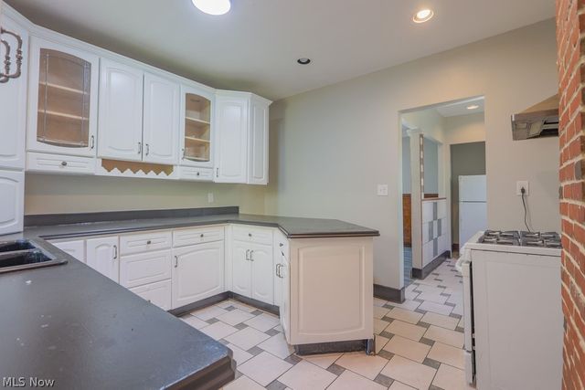 1337 E 84th Street, Cleveland, OH 44103