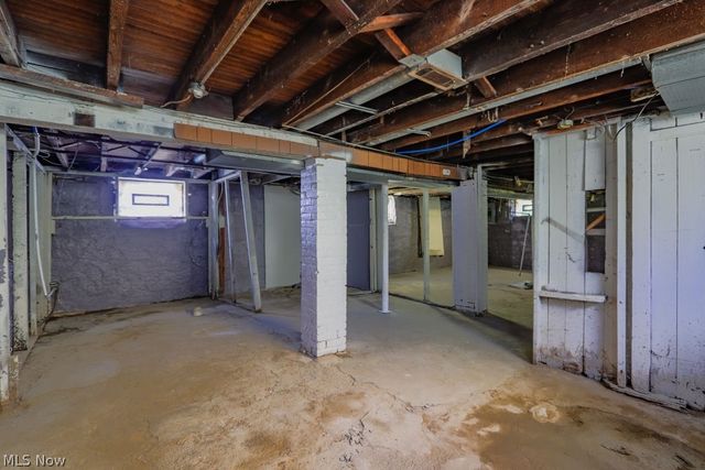 1337 E 84th Street, Cleveland, OH 44103