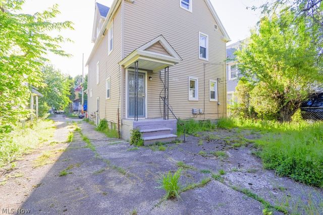 1337 E 84th Street, Cleveland, OH 44103
