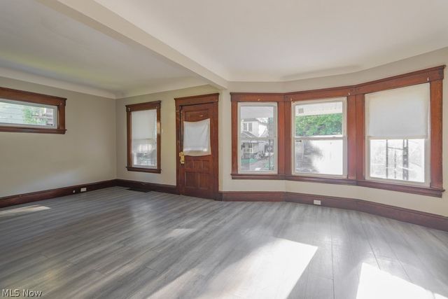 1337 E 84th Street, Cleveland, OH 44103
