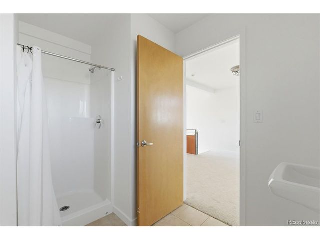 2501 Grove St 206, Denver, CO 80211