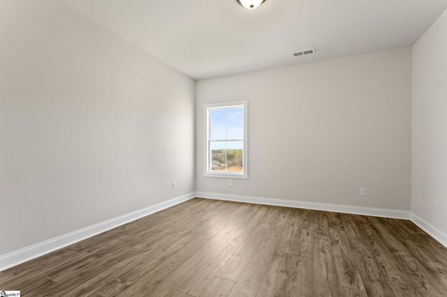 89 Boggs Road, Pelzer, SC 29669