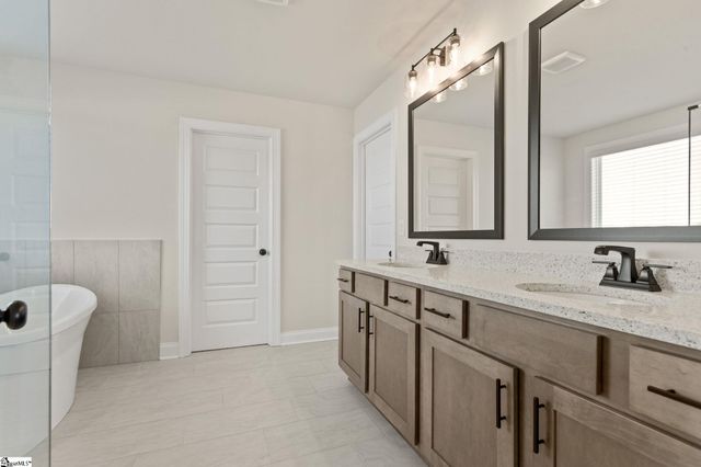 89 Boggs Road, Pelzer, SC 29669