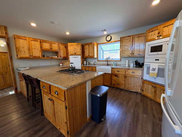 3 Hosti Trace, Cherokee Village, AR 72529