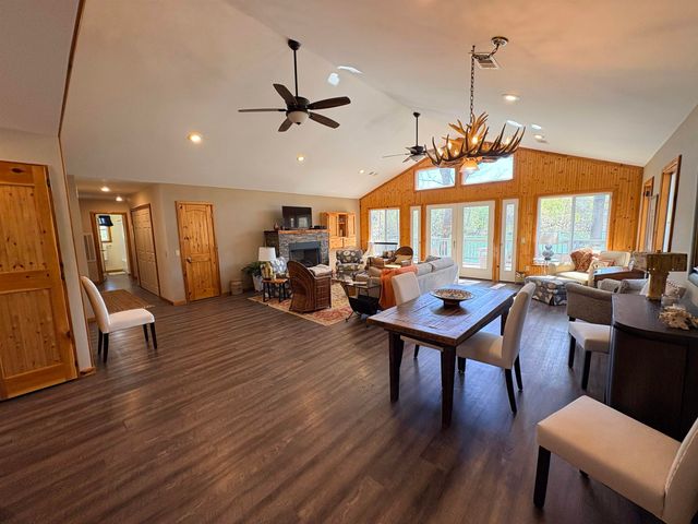 3 Hosti Trace, Cherokee Village, AR 72529