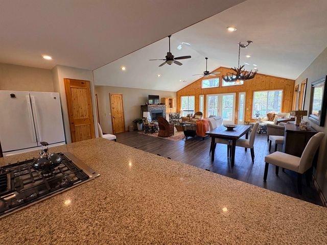 3 Hosti Trace, Cherokee Village, AR 72529