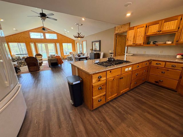 3 Hosti Trace, Cherokee Village, AR 72529
