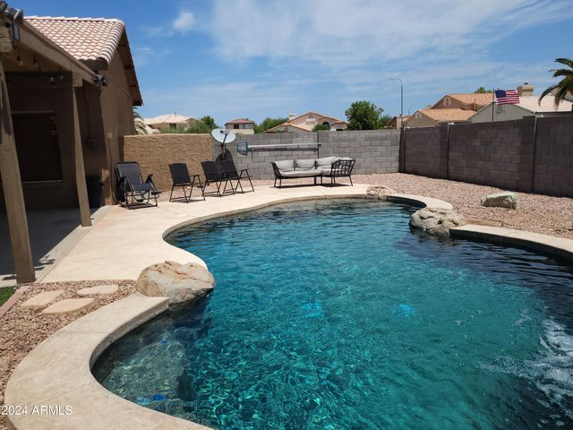 8729 W COLUMBINE Drive, Peoria, AZ 85381