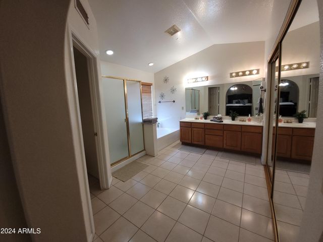 8729 W COLUMBINE Drive, Peoria, AZ 85381