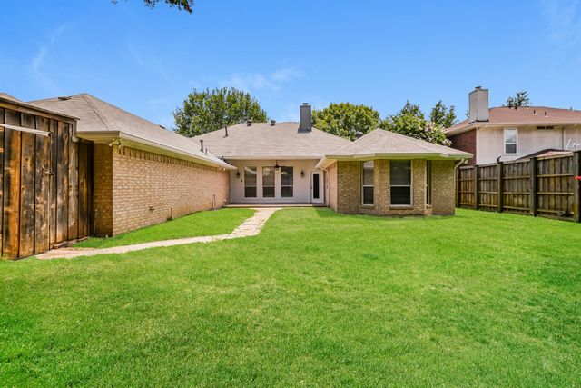 4213 Baystone Court, Rowlett, TX 75088