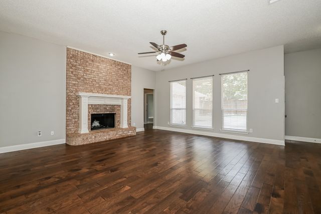 4213 Baystone Court, Rowlett, TX 75088