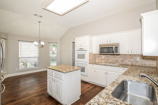 4213 Baystone Court, Rowlett, TX 75088