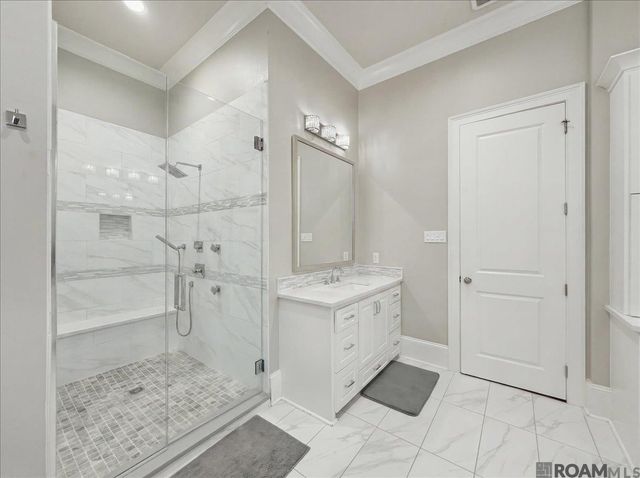 2529 University Club Dr, Saint George, LA 70810