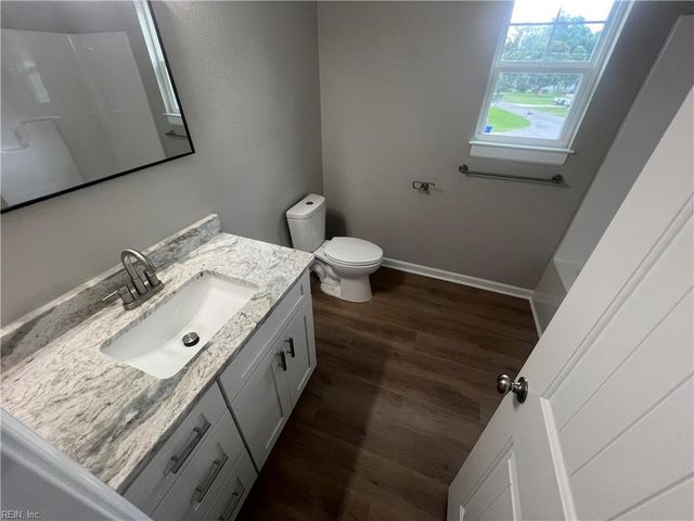 3128 Sterling Point DR Driv, Portsmouth, VA 23703