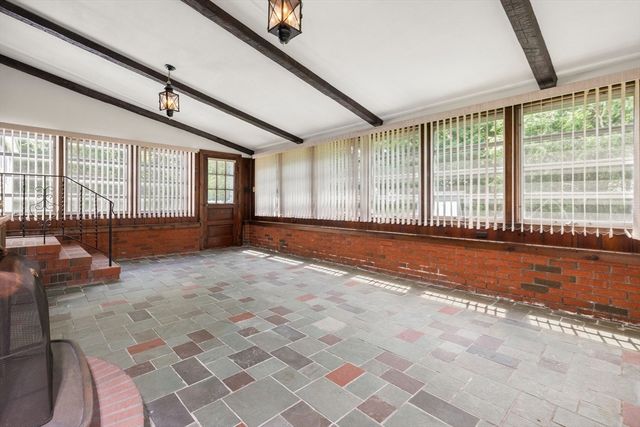 1 Rambler Rd, Methuen, MA 01844
