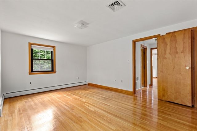 1 Rambler Rd, Methuen, MA 01844